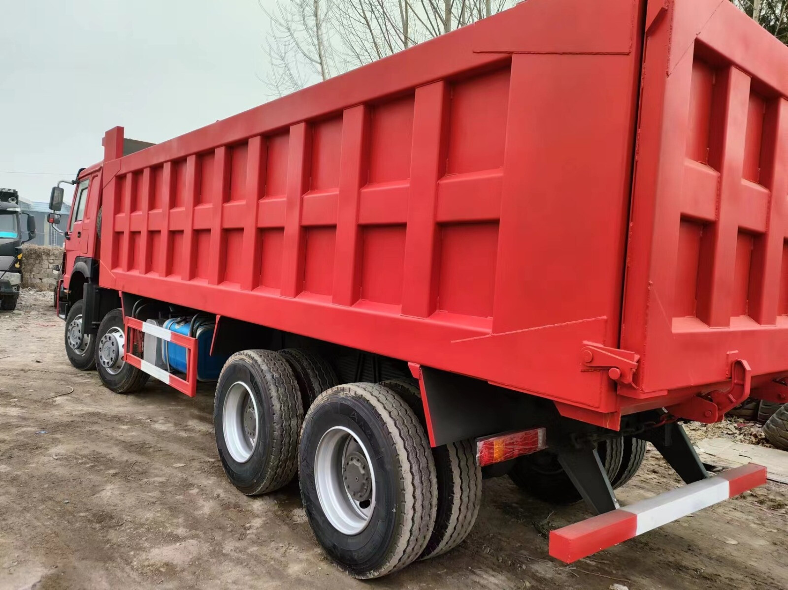 Used 8x4 Dump Truck
