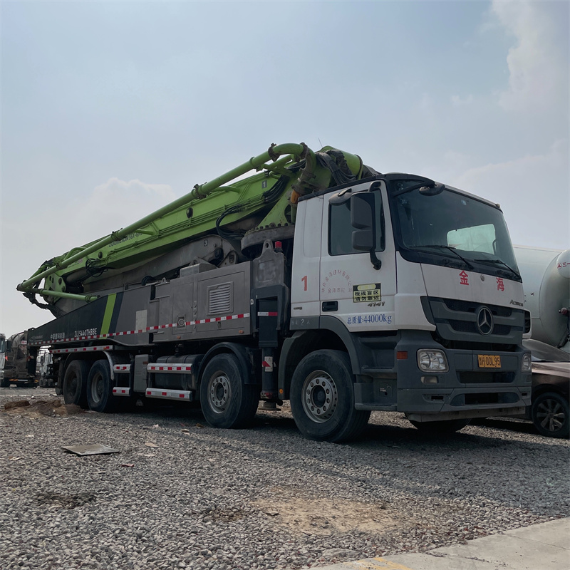 Used Concrete Pump Truck
