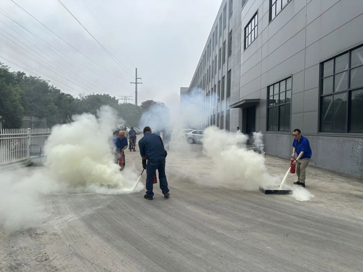 微信图片_2026-10-16_123418_979 Life Offers No Rehearsals: Fire Drills Must Be Conducted in Earnest