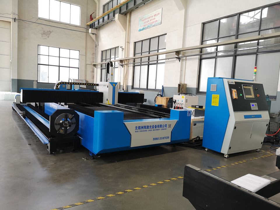 Fiber Laser Pipe and Plate Cutting Machine