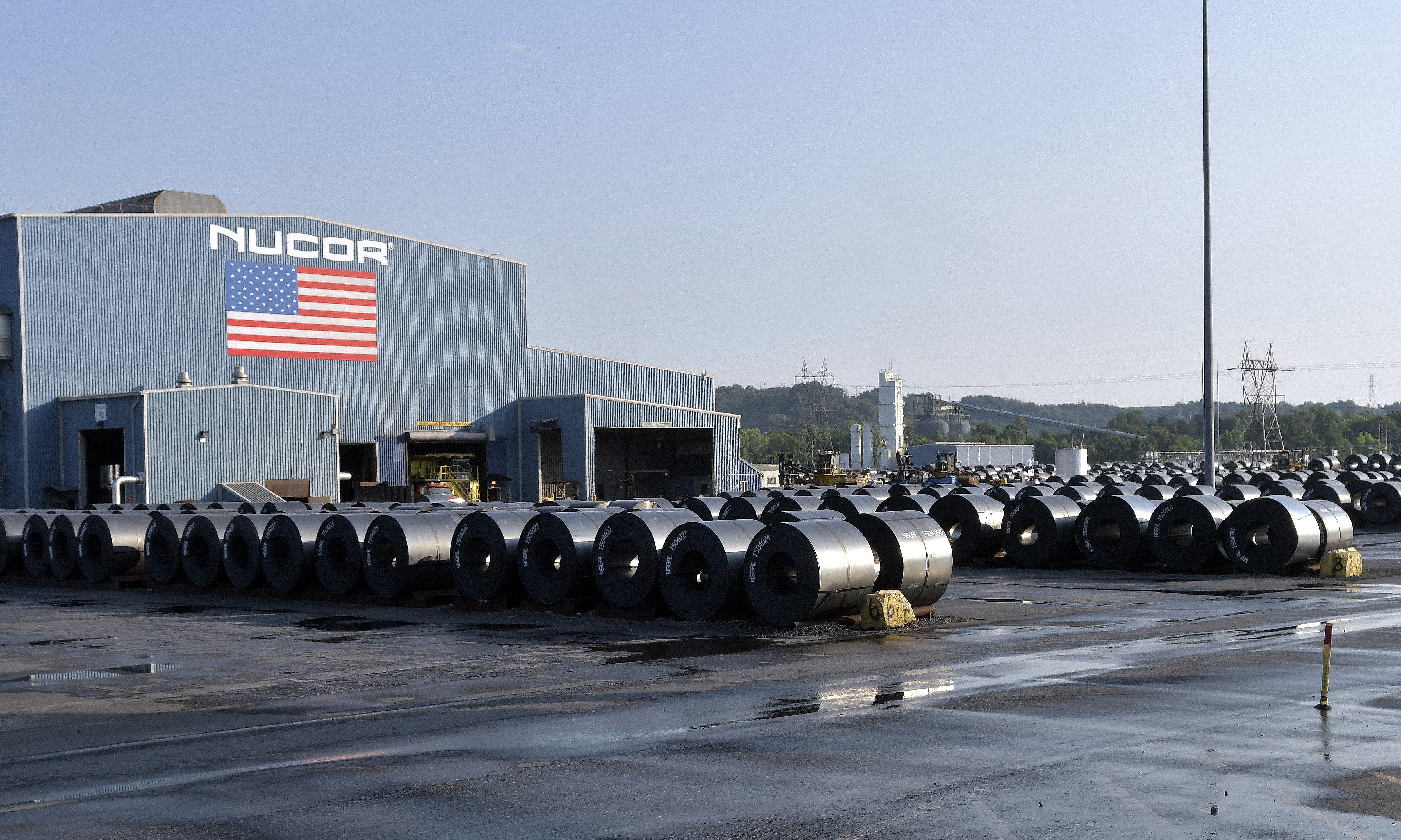 Nucor raised the price of hot-rolled coil to $1,010/ton