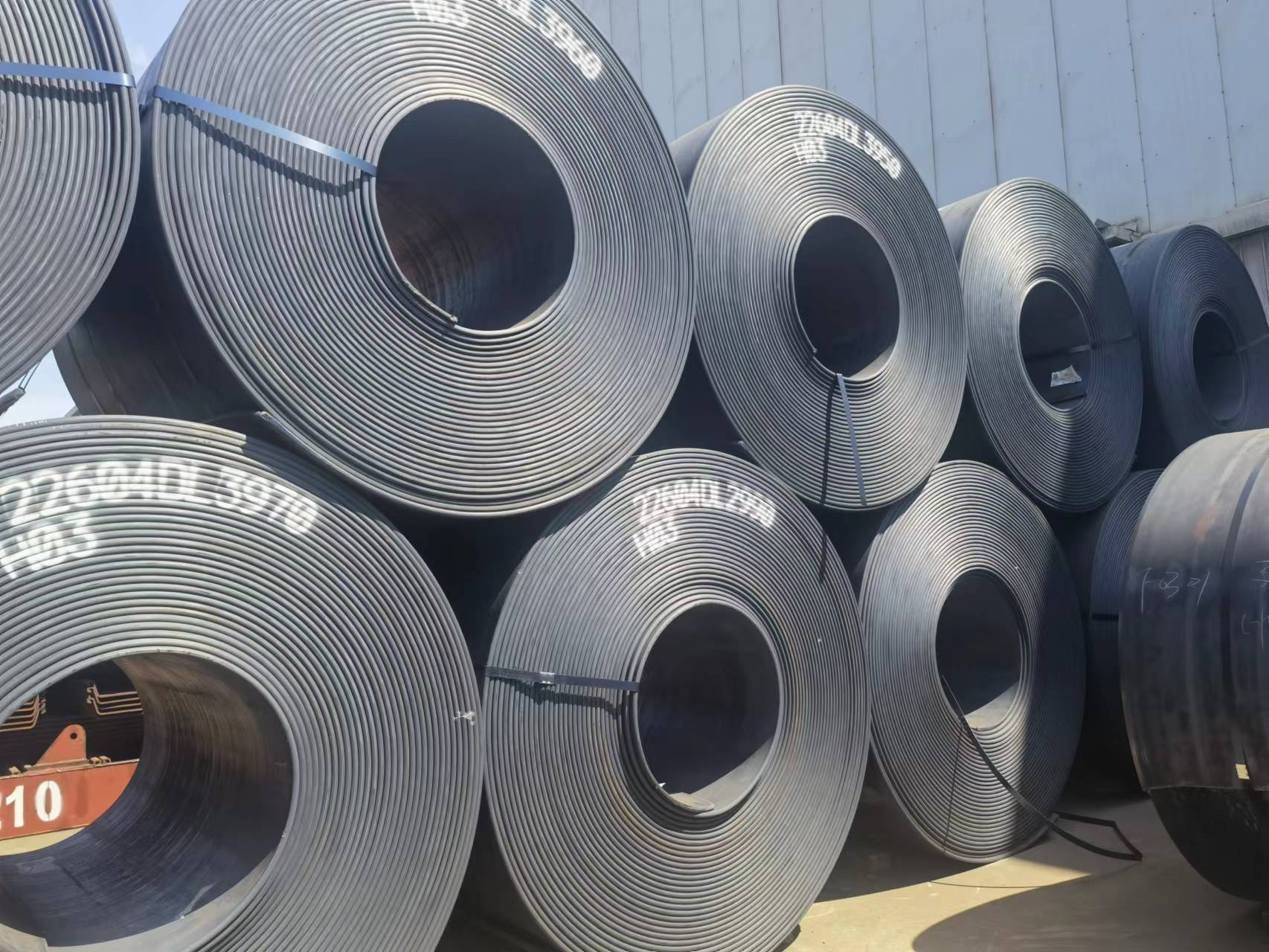 Baosteel maintains current flat steel prices for May sales