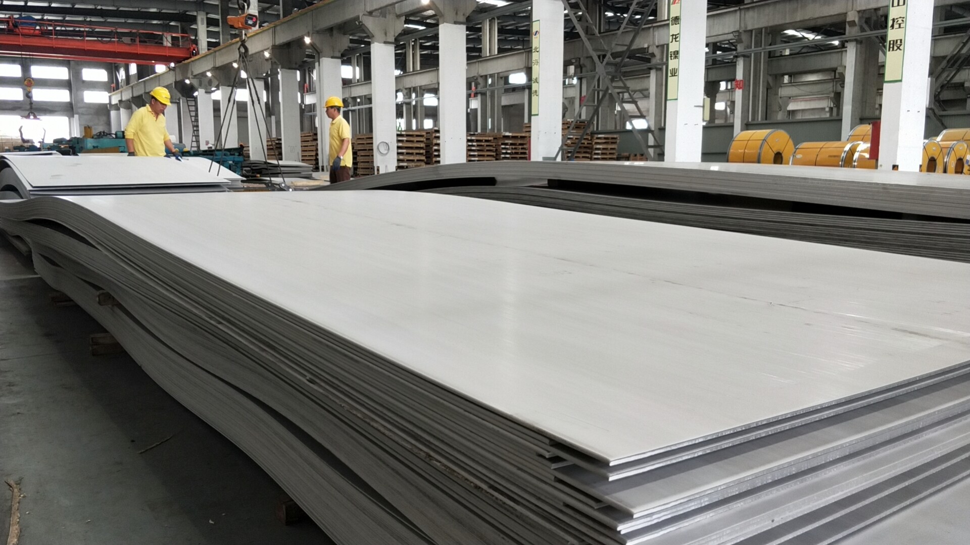 Strength vs. Malleability: How to Choose Between Cold-Rolled and Hot-Rolled Steel