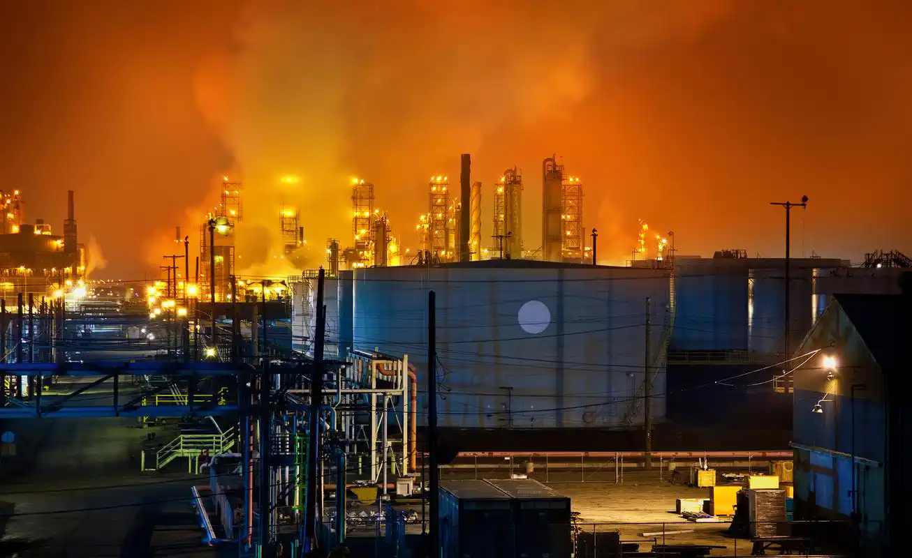  Nucor Raises Hot-Rolled Steel Price by $5 per Ton