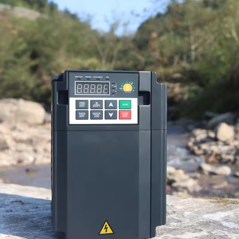 Трехфазный гибридный солнечный инвертор 7,5 кВт, 15 кВт, 22 кВт, 30 кВт, 37 кВт, 45 кВт, 55 кВт с функциями Mppt