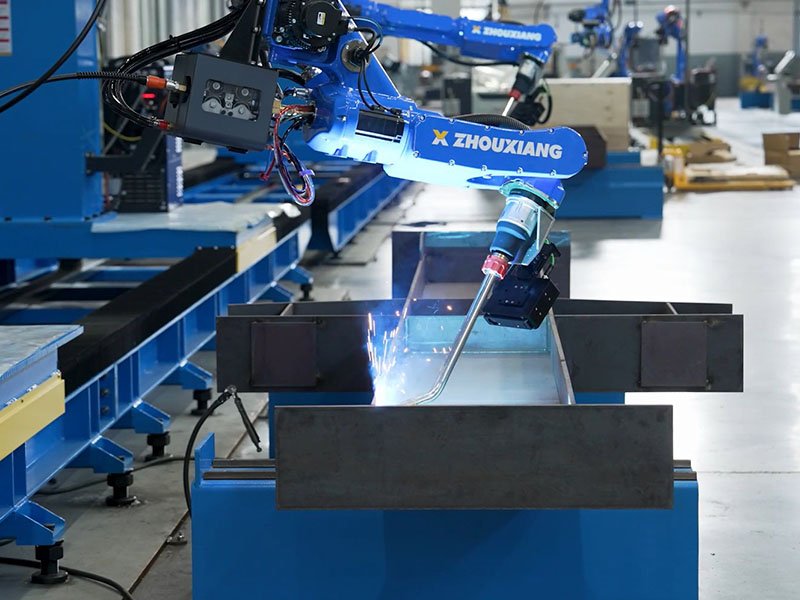 Cantilever Welding Robot