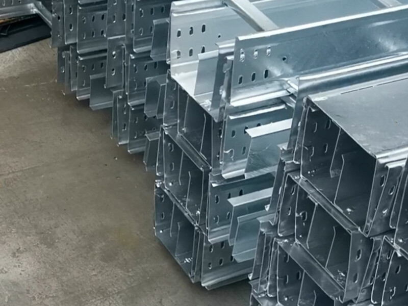 Hot Dip Galvanised Trunking