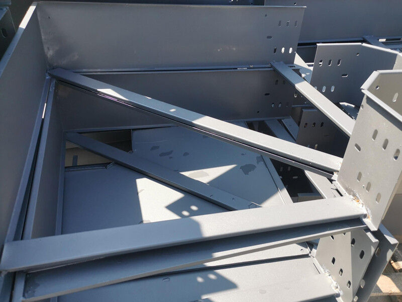 Hot Dip Galvanised Trunking