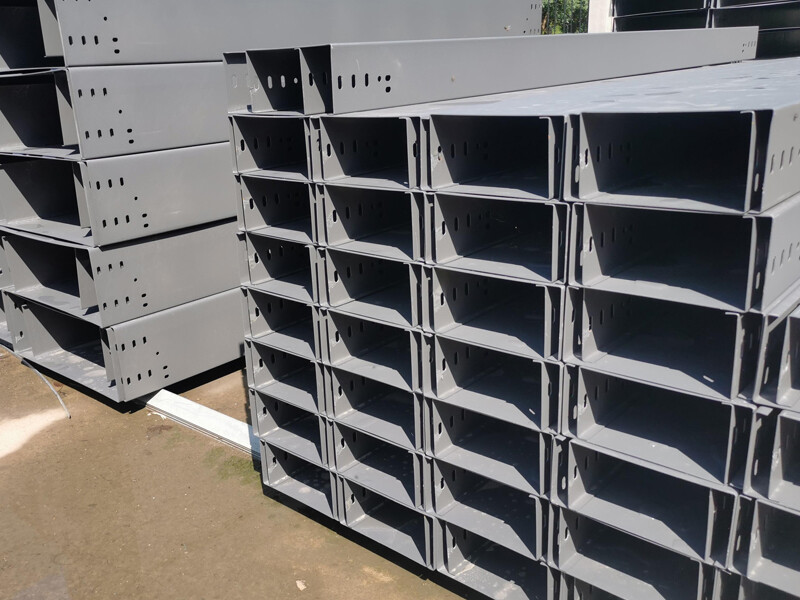 Fireproof cable tray