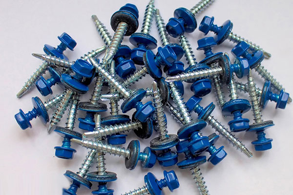 Roofing screws
