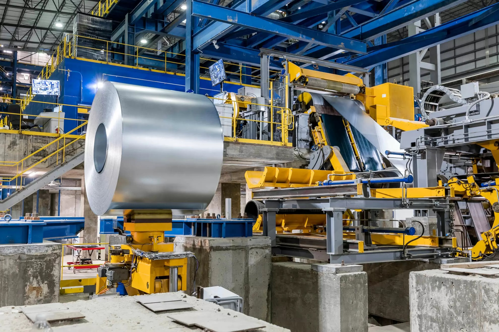 Galvanized coil, the thin steel plate is immersed in a molten zinc bath