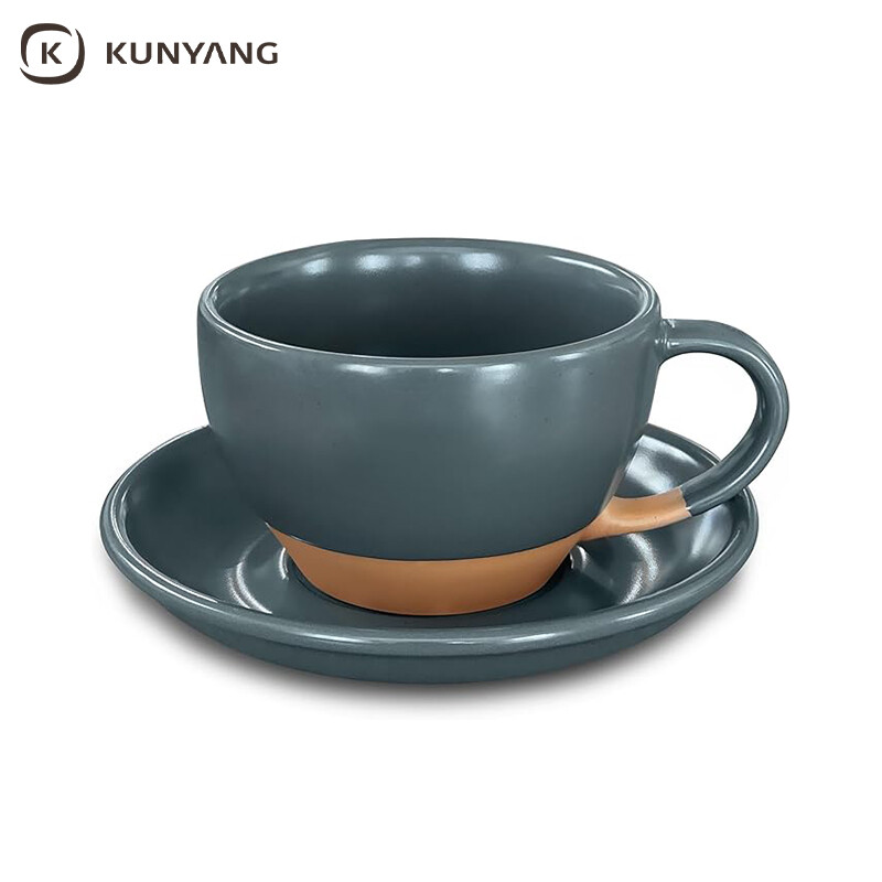 Cup and saucer set