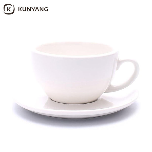 Cup and saucer set