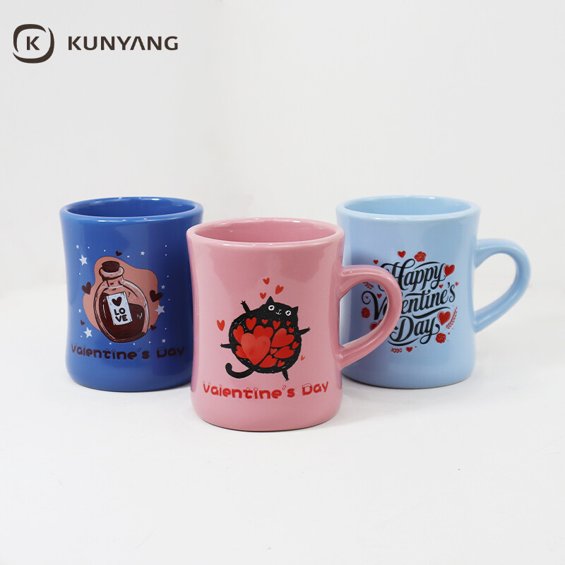 Waist-shaped Ceramic Mug