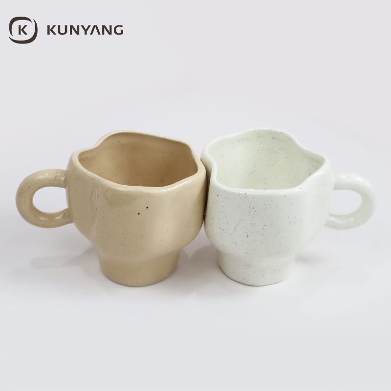Special-shaped Ceramic Mug