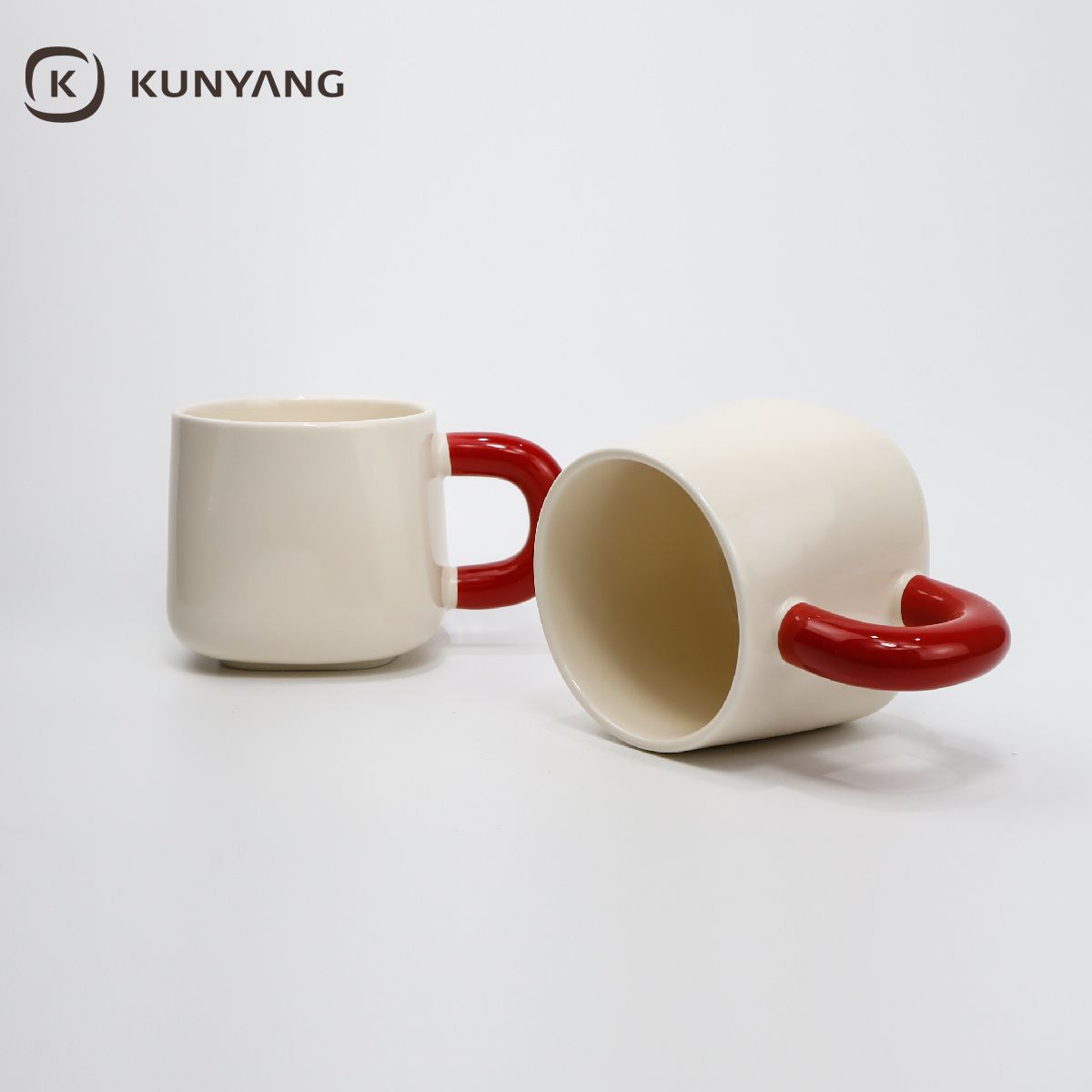 Pear-shaped ceramic mug