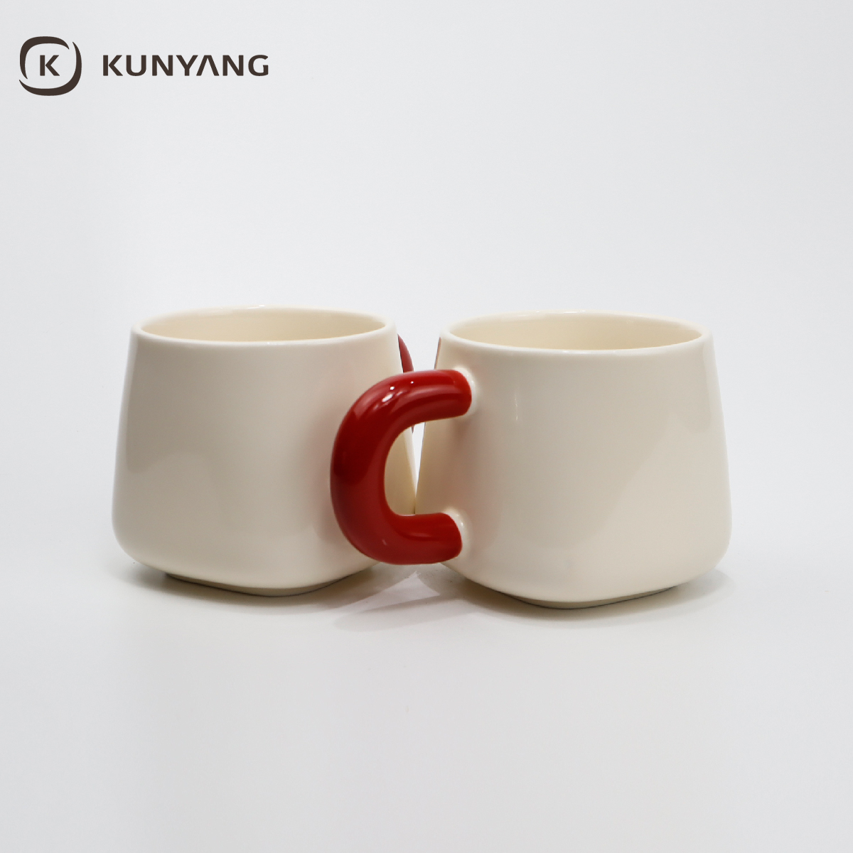 Pear-shaped ceramic mug