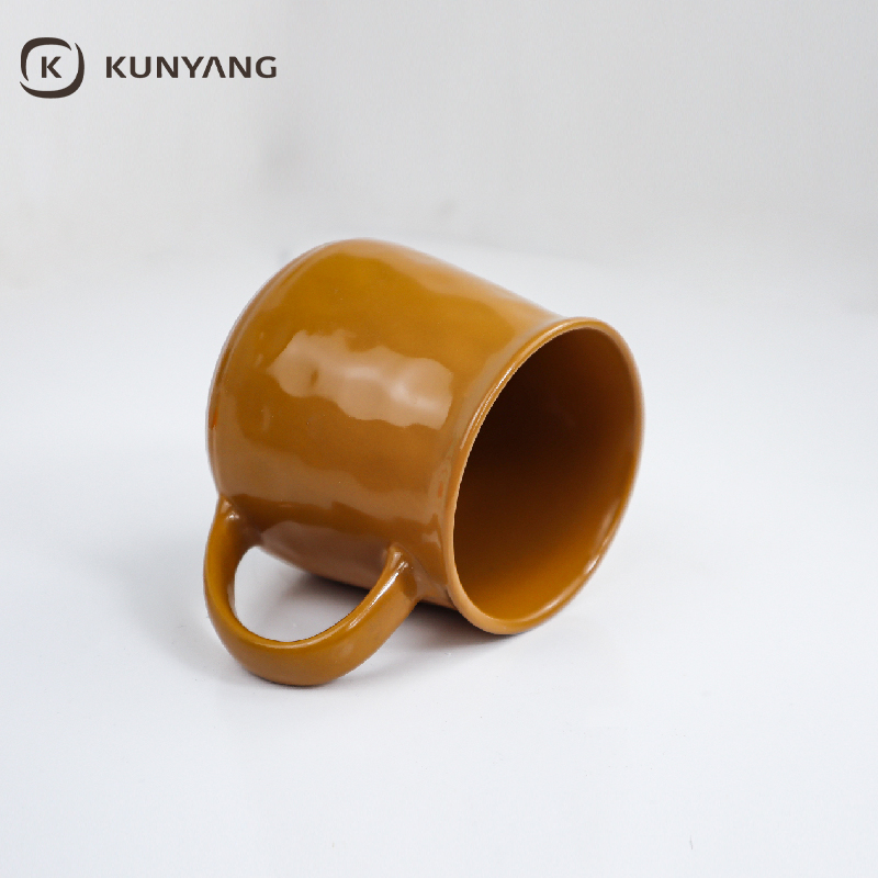 Pear-shaped Ceramic Mug