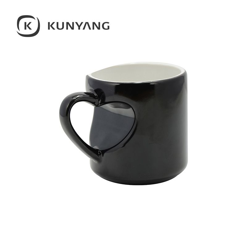 11oz Heart Shape Handle Color Changing Mug Black