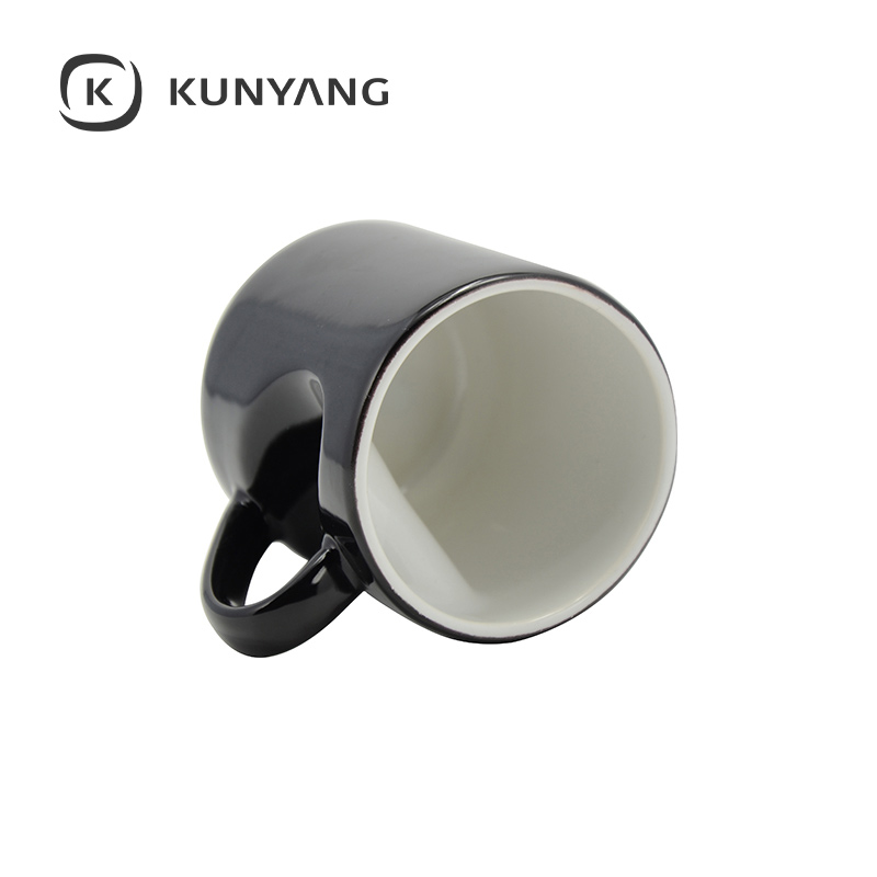 11oz Heart Shape Handle Color Changing Mug Black