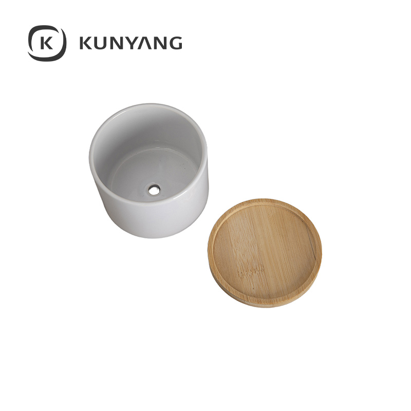 Ceramic Flowerpot w/Bamboo Base