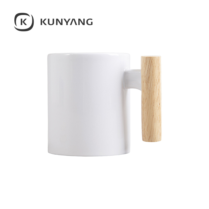 11oz White Mug w/Wooden Handle & Bamboo Lid