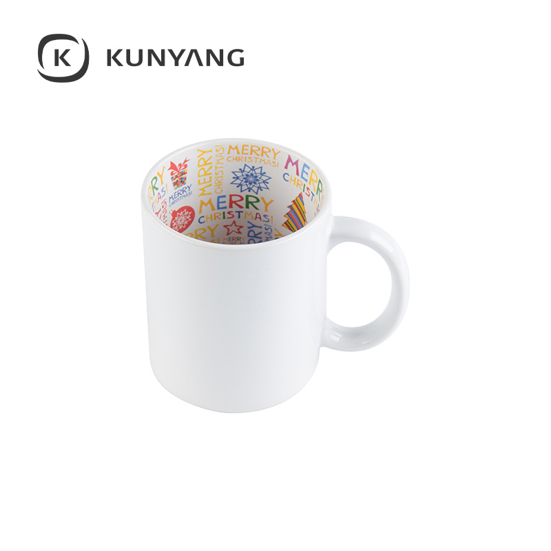 Motto Mug --- Happy Christmas