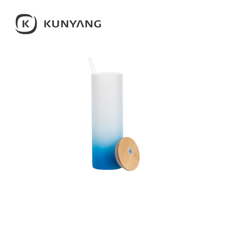 20oz/600ml Glass Skinny Tumbler w/Straw & Bamboo Lid Light Blue