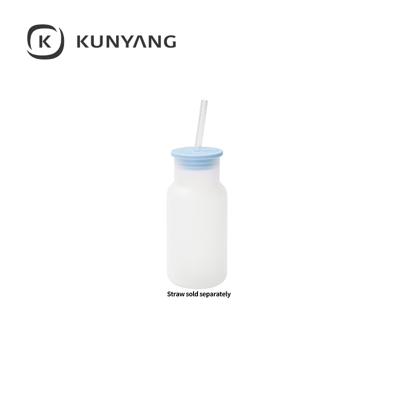 18oz/550ml Frosted Glass Tumbler w/Lid Light Blue