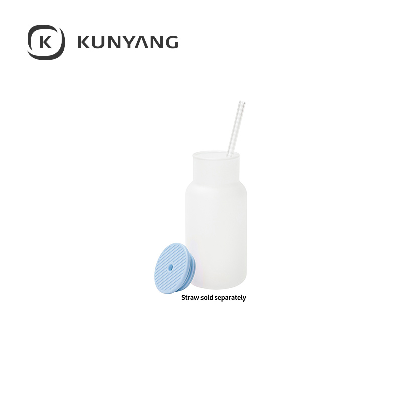 18oz/550ml Frosted Glass Tumbler w/Lid Light Blue