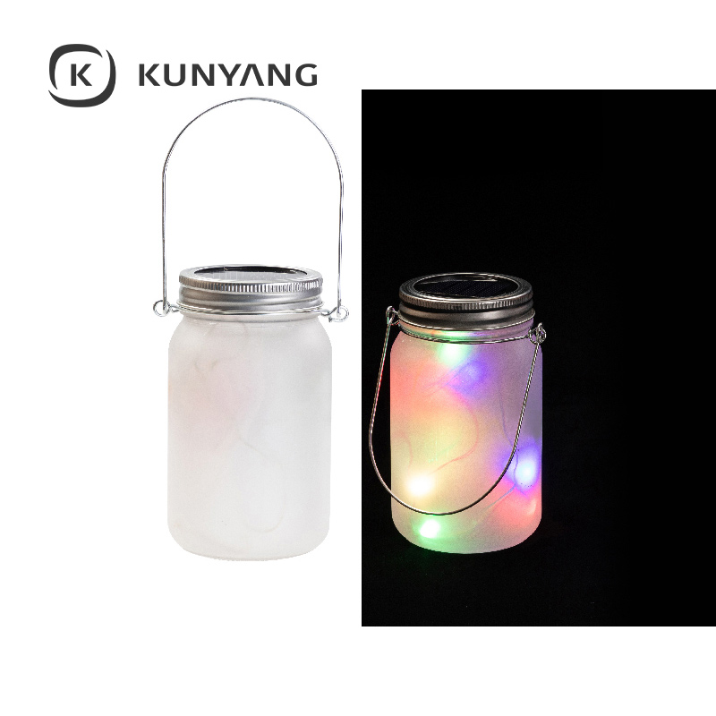 15oz/450ml Mason Jar w/Lantern Lid and Metal Handle White