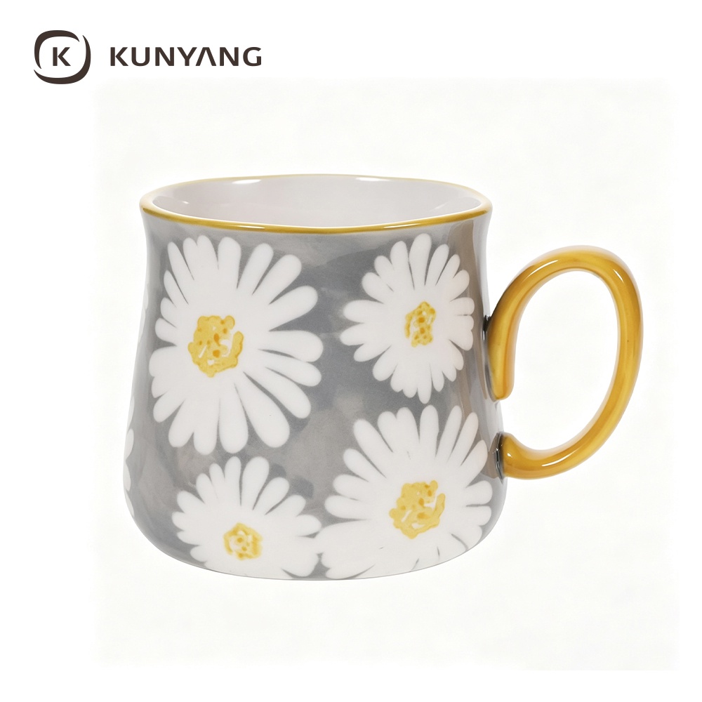 Grey Daisy Print Ceramic Mug