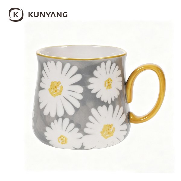 Grey Daisy Print Ceramic Mug