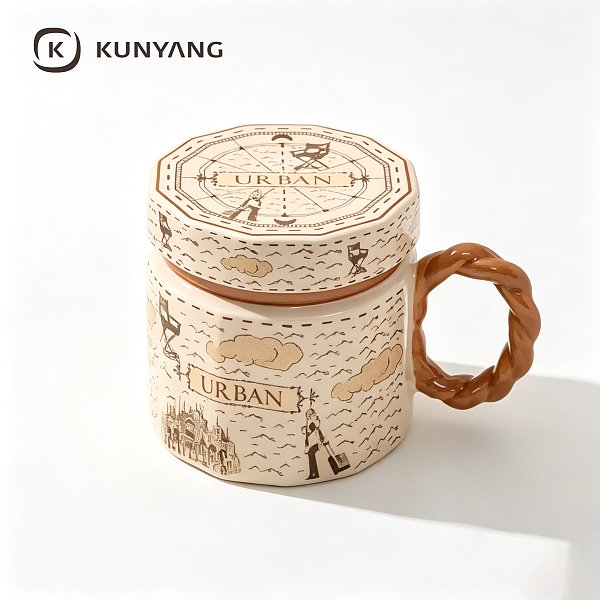 Gold Printed Lidded Ceramic Mug