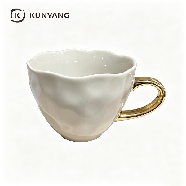 Wavy Rim Gold Twisted Handle Ceramic Cup