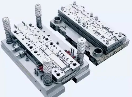 Stamping dies of Auto.jpg