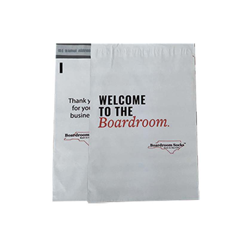 mailer bag with W printing