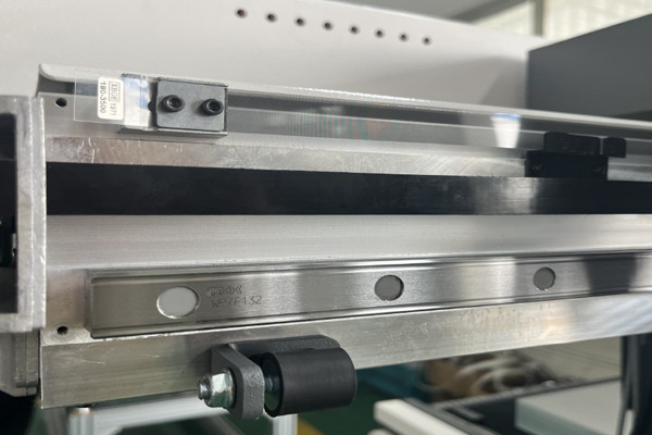 6090C (12).jpg 6090C (12).jpg