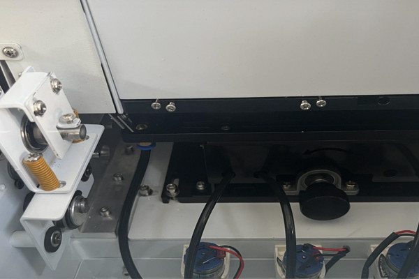 A3 UV-DTF (11).jpg High-Precision Aluminum Ink Stack with Screw Transmission and Linear Bearing for Accurate Head Movement