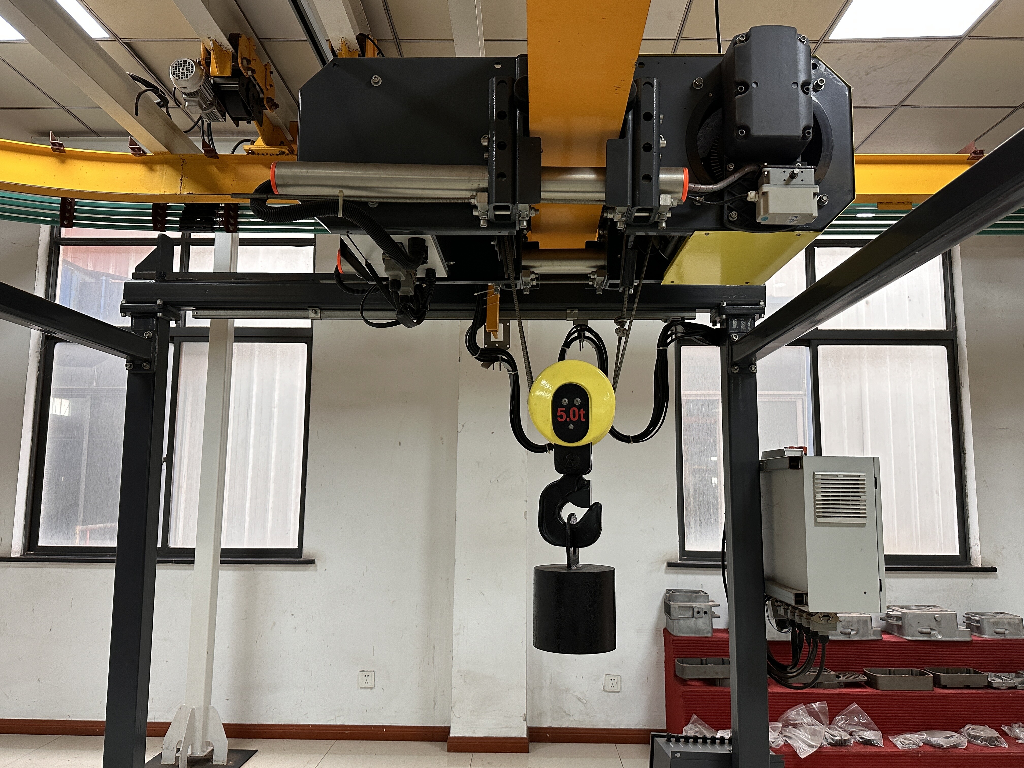 Electric chain hoist