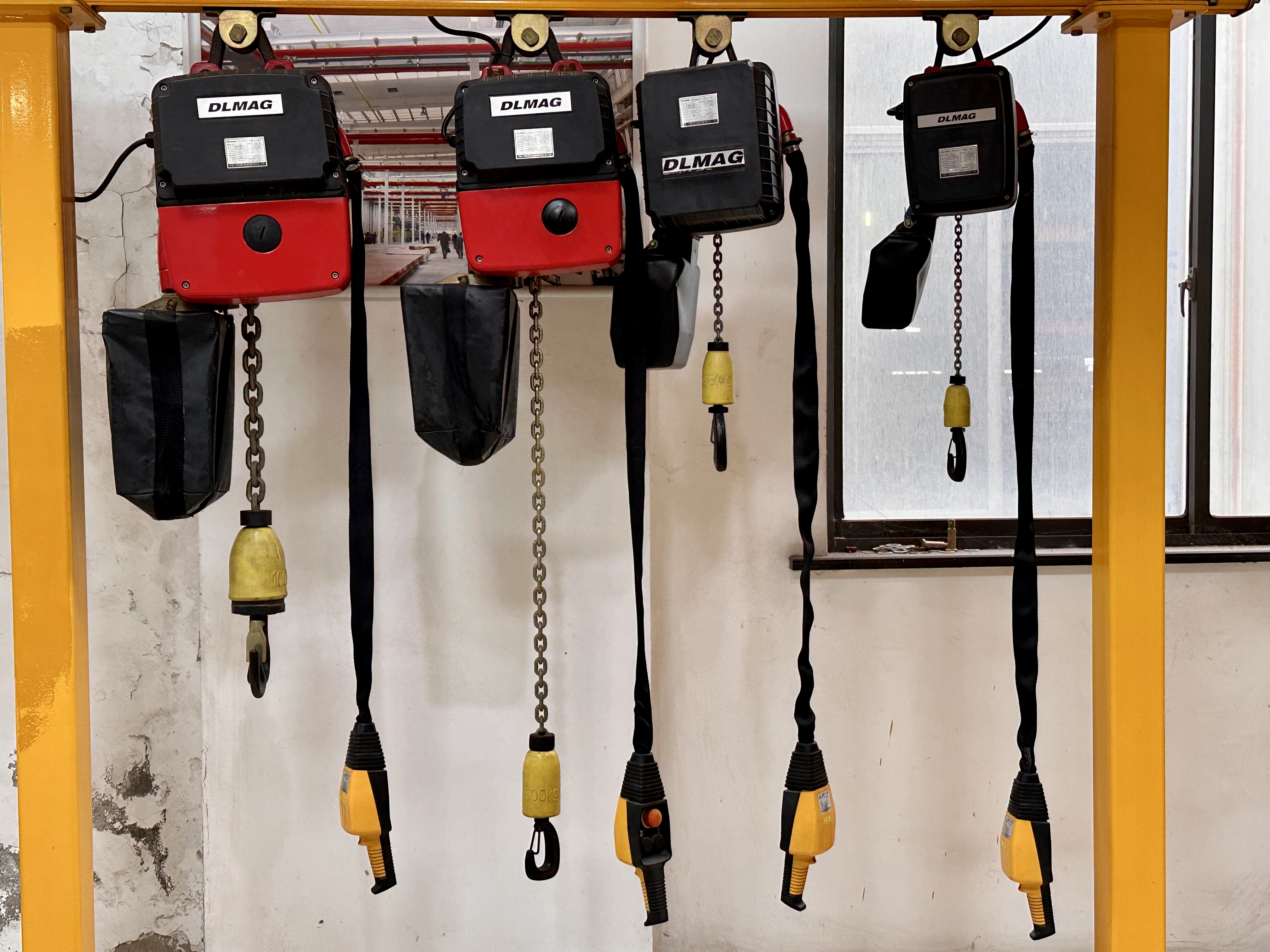 Electric chain hoist