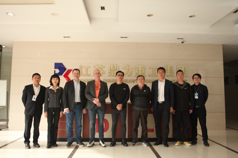 The development of a new business model for intelligent crane services and the construction of a sustainable manufacturing ecosystem in the life cycle