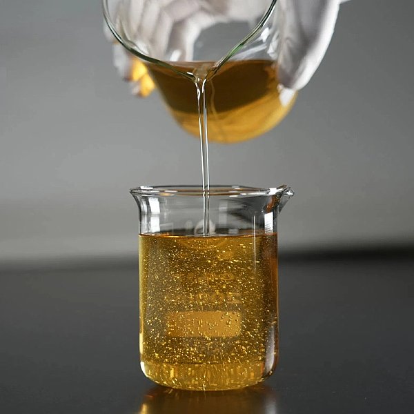 Eucalyptus oil CAS#8000-48-4