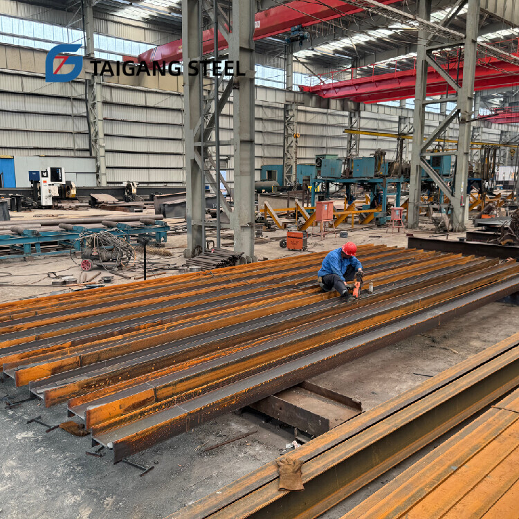 H-beam components / Custom steel structures