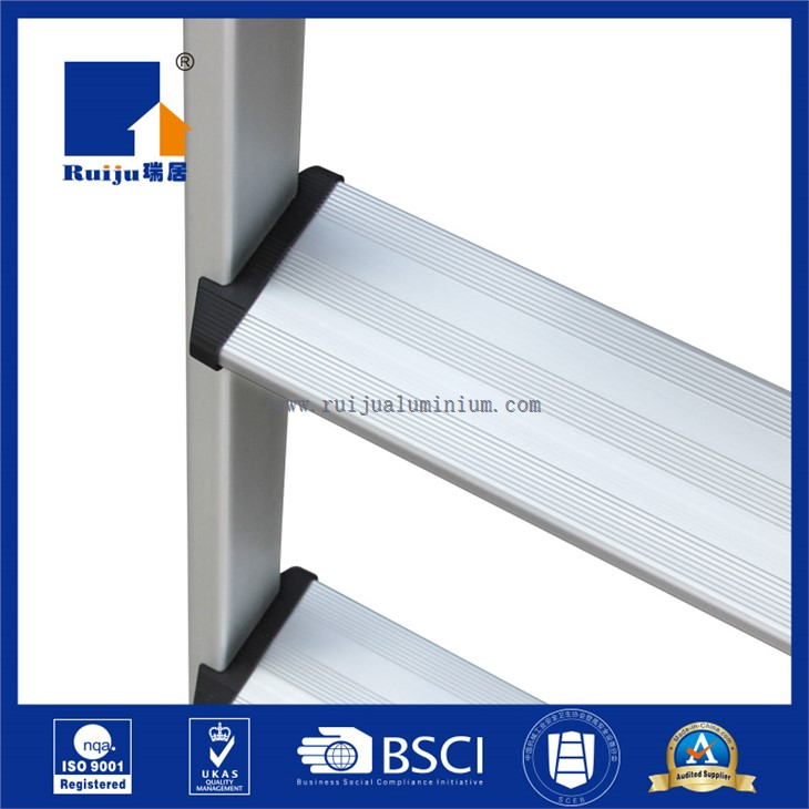 Handhold Safety Stepladder