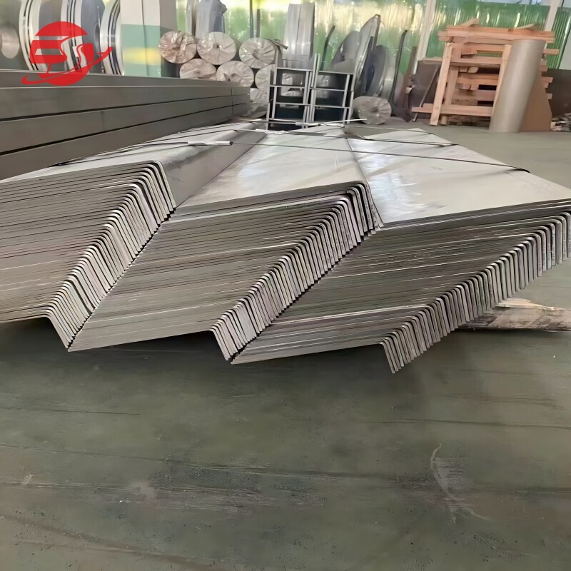 Unequal Stainless Angle Steel