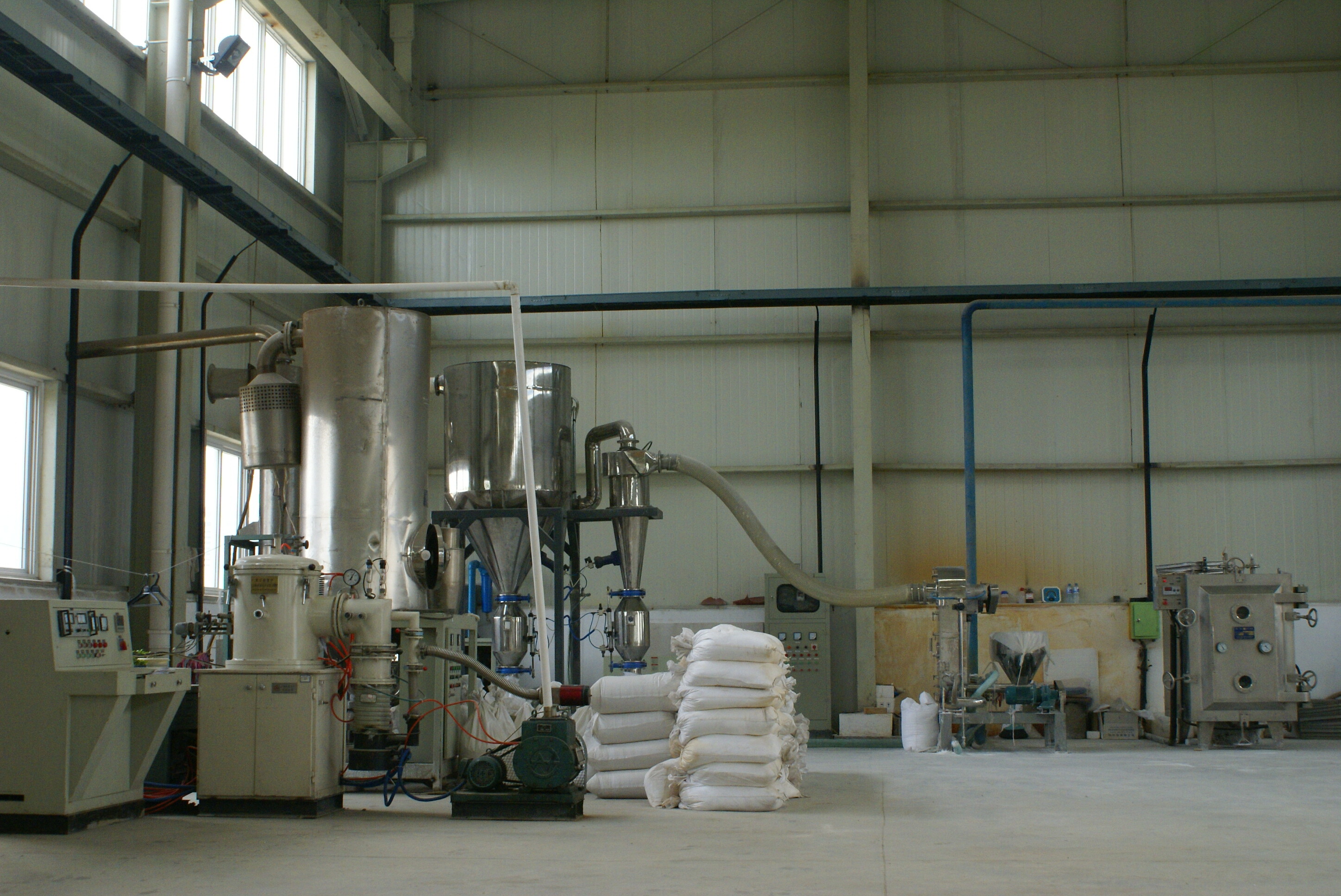 氧化铝.jpg 氧化铝.jpg