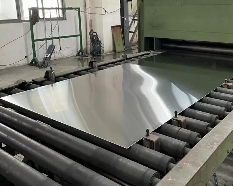 Production and processing of stainless steel plates