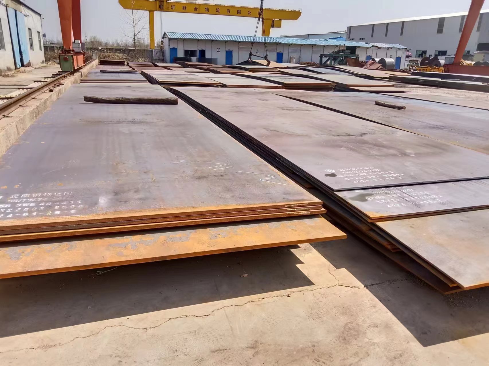Wear-resistant steel plates