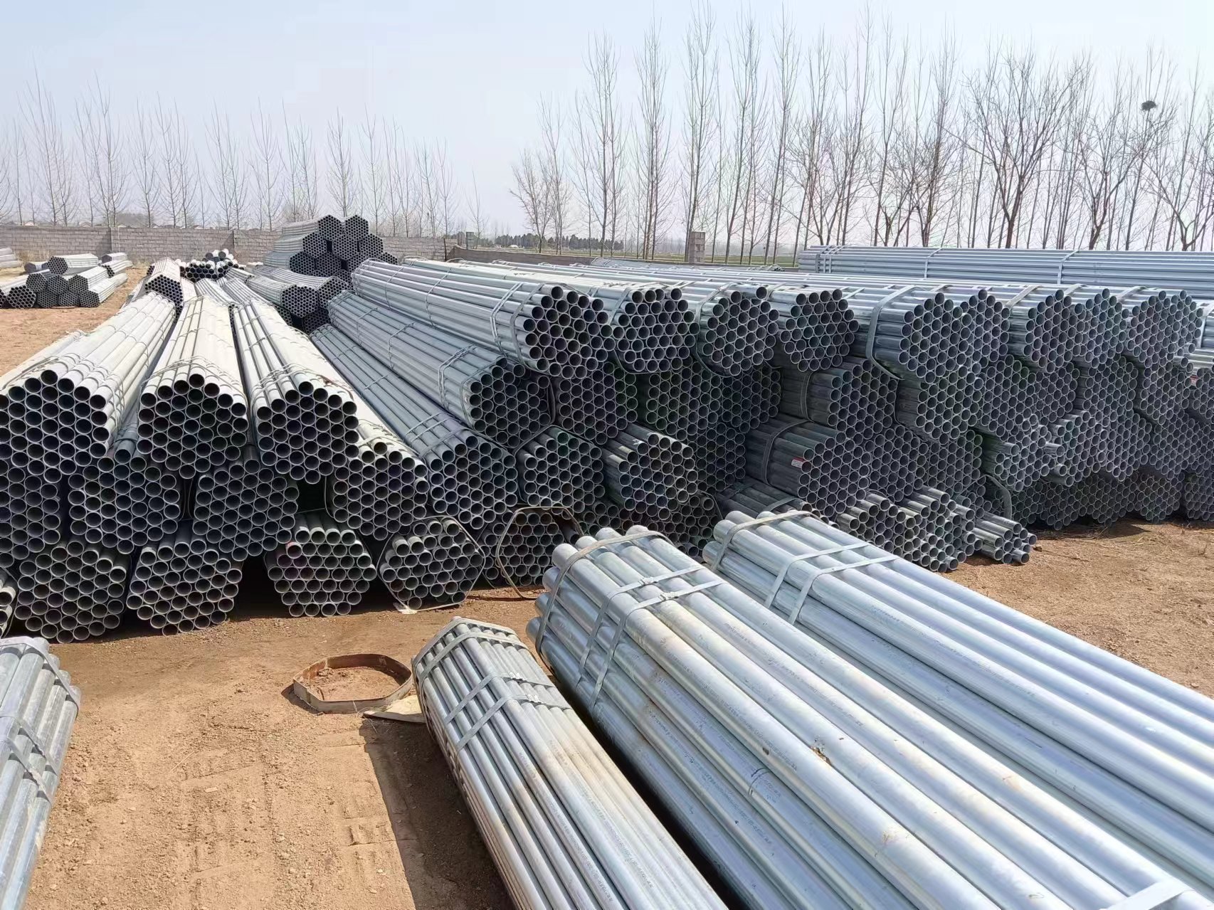 Galvanized round pipe